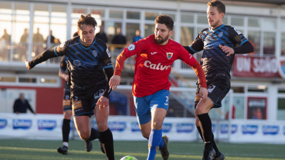 El lateral Aarón Rama se incorpora al Arzúa